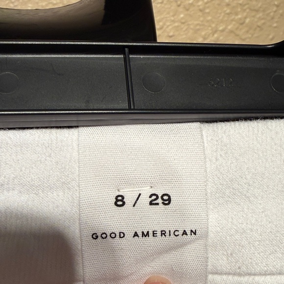 Women’s size 8P 8 petite white mid rise straight leg raw hem $139 - Picture 8 of 11